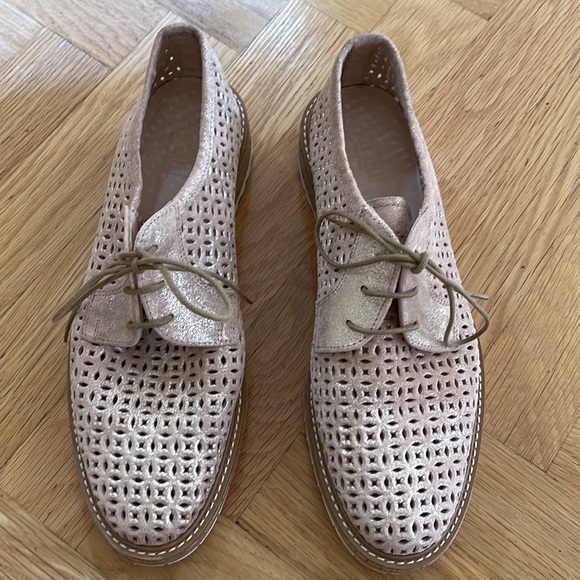 Shimmer Pink Suede Loafers with cork and white rubber sole - Picture 2 of 6